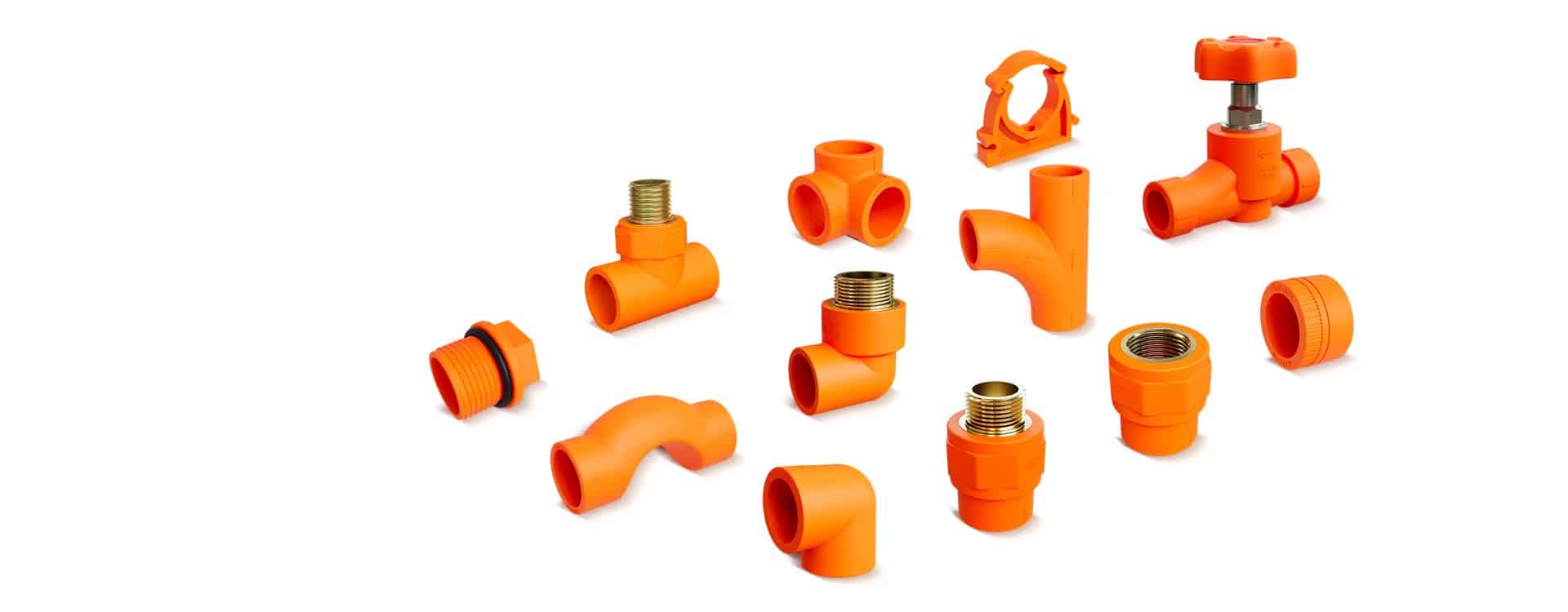 Algunos tubos y accesorios PPR de color naranja