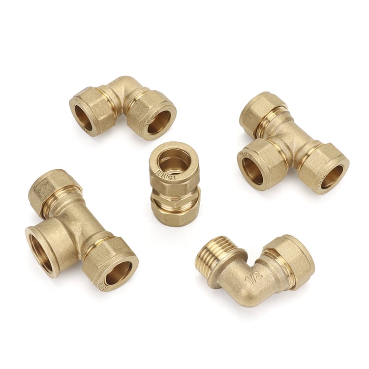 Copper pipe and fittings assortment, the high-heat metal alternative that corrodes and costs more than PPR