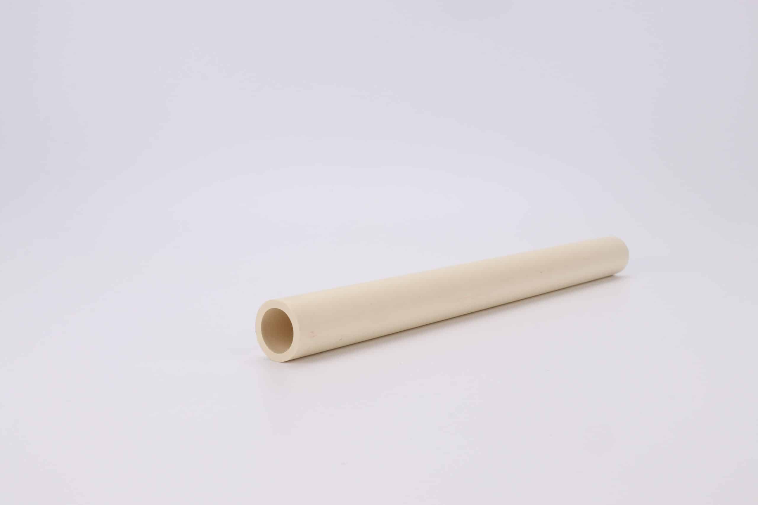 PP-R pipe lengths in several diameters, showing how wall thickness changes across the DN range